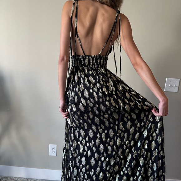 Long dress - Picture 4 of 6